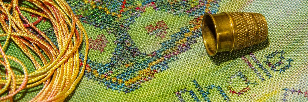 Handgefärbte Garne und hochwertige Stickstoffe